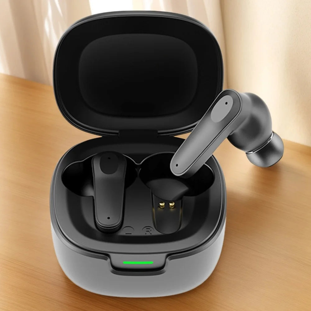 Écouteurs intra-auriculaires intelligents avec IA et traduction vocale en temps réel pour les voyages d'affaires.